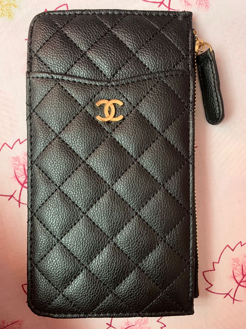 chanel vip phone wallet