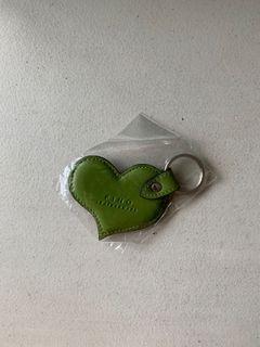 Fino leather heart keychain