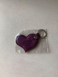 Fino leather heart keychain