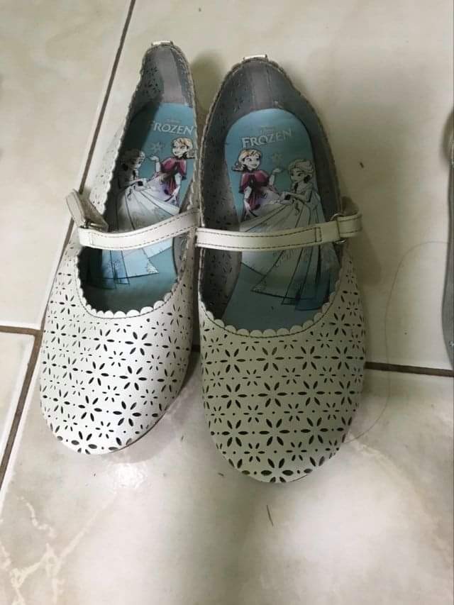 frozen doll shoes