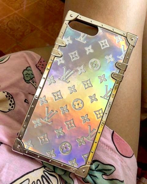 Holographic LV Phone Case with Gold Chain