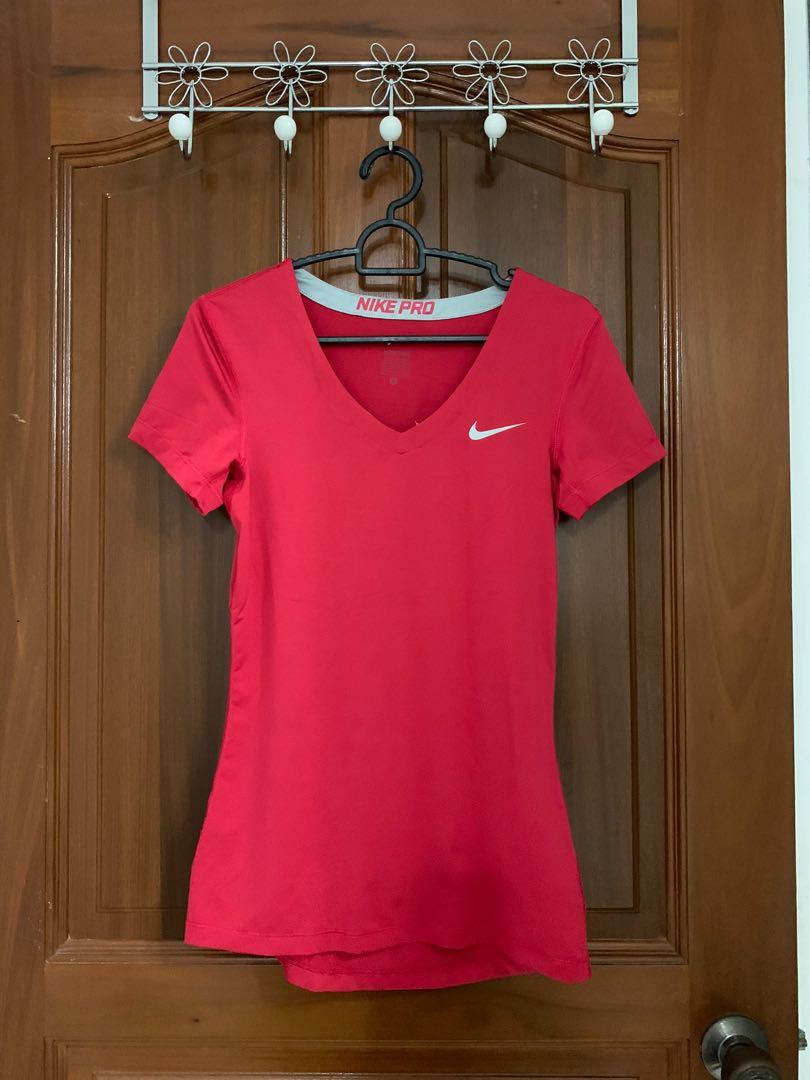nike red clothes
