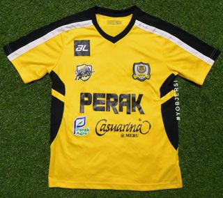 jersi perak 2019 umbro