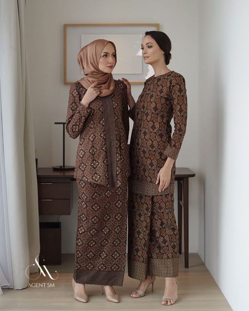 Ready Stock Kurung Batik Moden Women S Fashion Clothes Others On Carousell