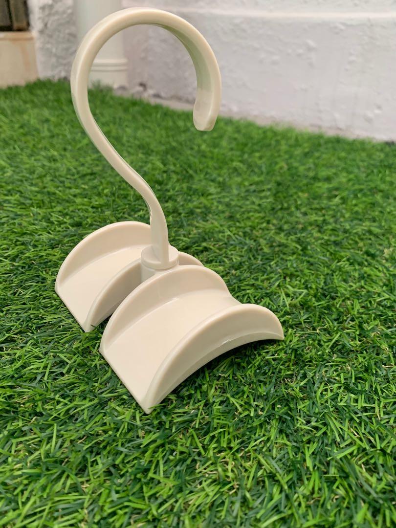 Rotating bag/clothes hanger, Everything Else on Carousell