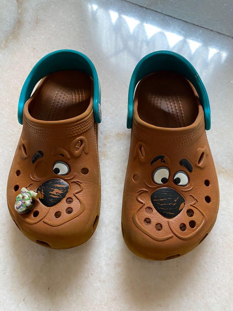 scooby doo crocs for adults