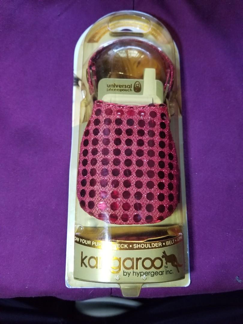 Universal phonepouch (Category: Other Mobile & Gadget Accessories) located in Dasmarinas. Submitted by d.lelis (Listing ID 1003524599, Image 3). Description: Marroon color buy 2 at 400 pesos universal phone bag fits also ipod mini.
