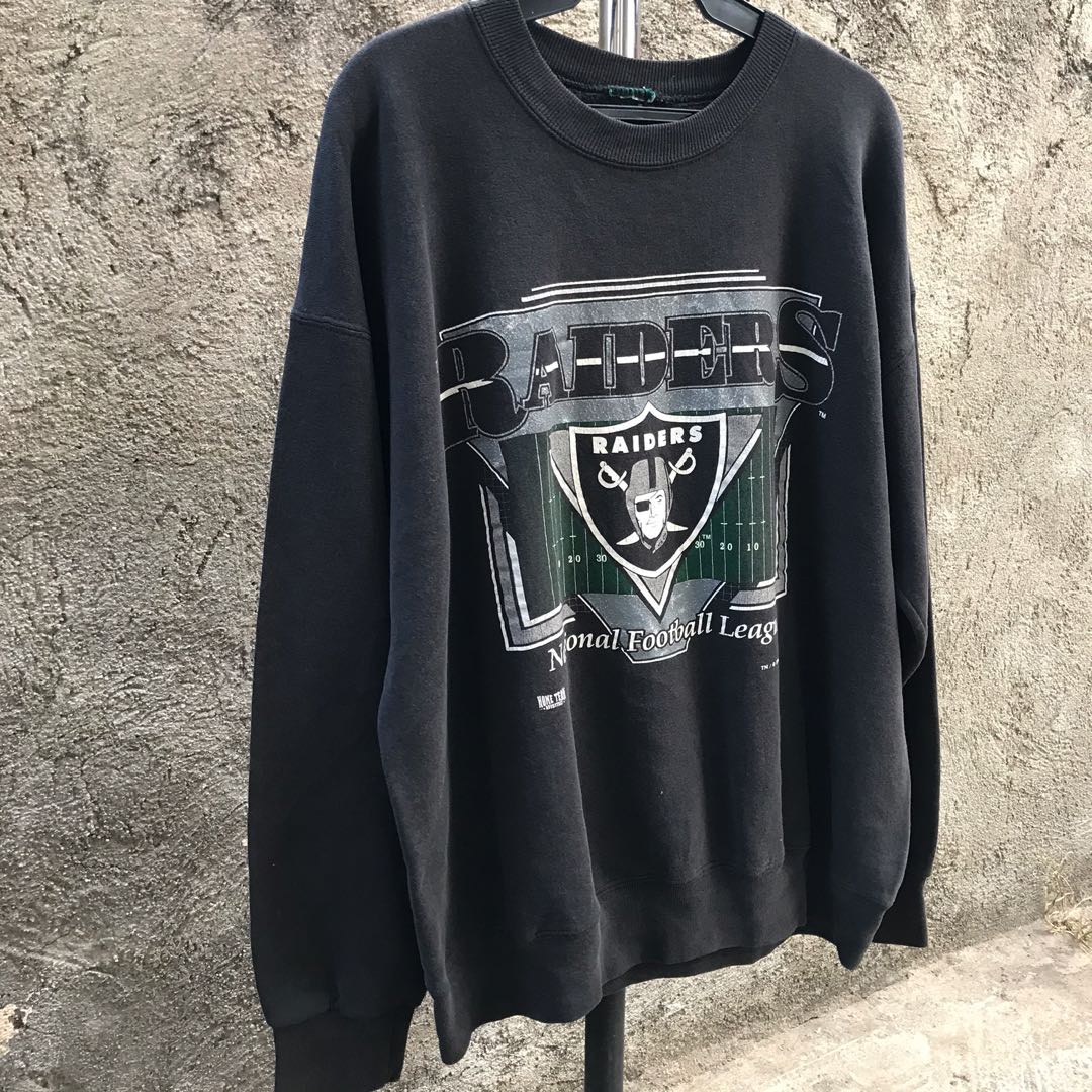 Vintage raiders crewneck