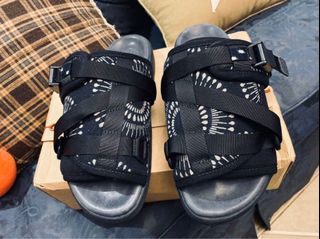 （分類：）位於 。 由 .authenticgoods. 提交（商品編號 1003445332，圖片 1）。簡介： 。