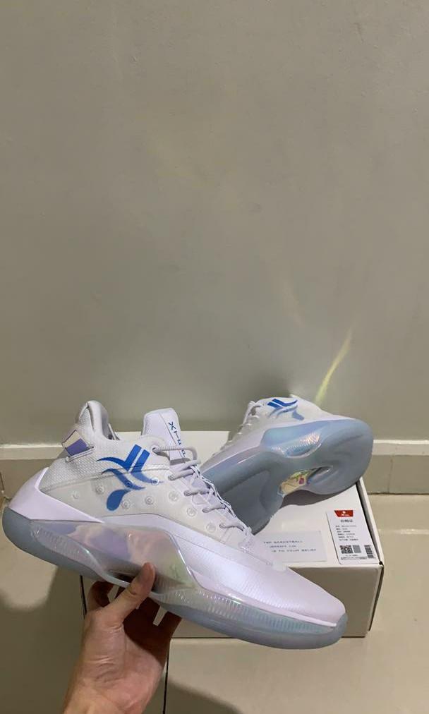 jeremy lin basketball shoes