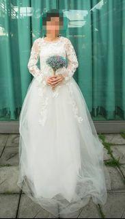 Bride long sleeve wedding dress (XS)