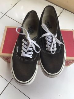 (Kategori: ) berada di . Dikirim oleh teelast.secondhand (ID iklan 1000040150, Gambar 1). Deskripsi: .