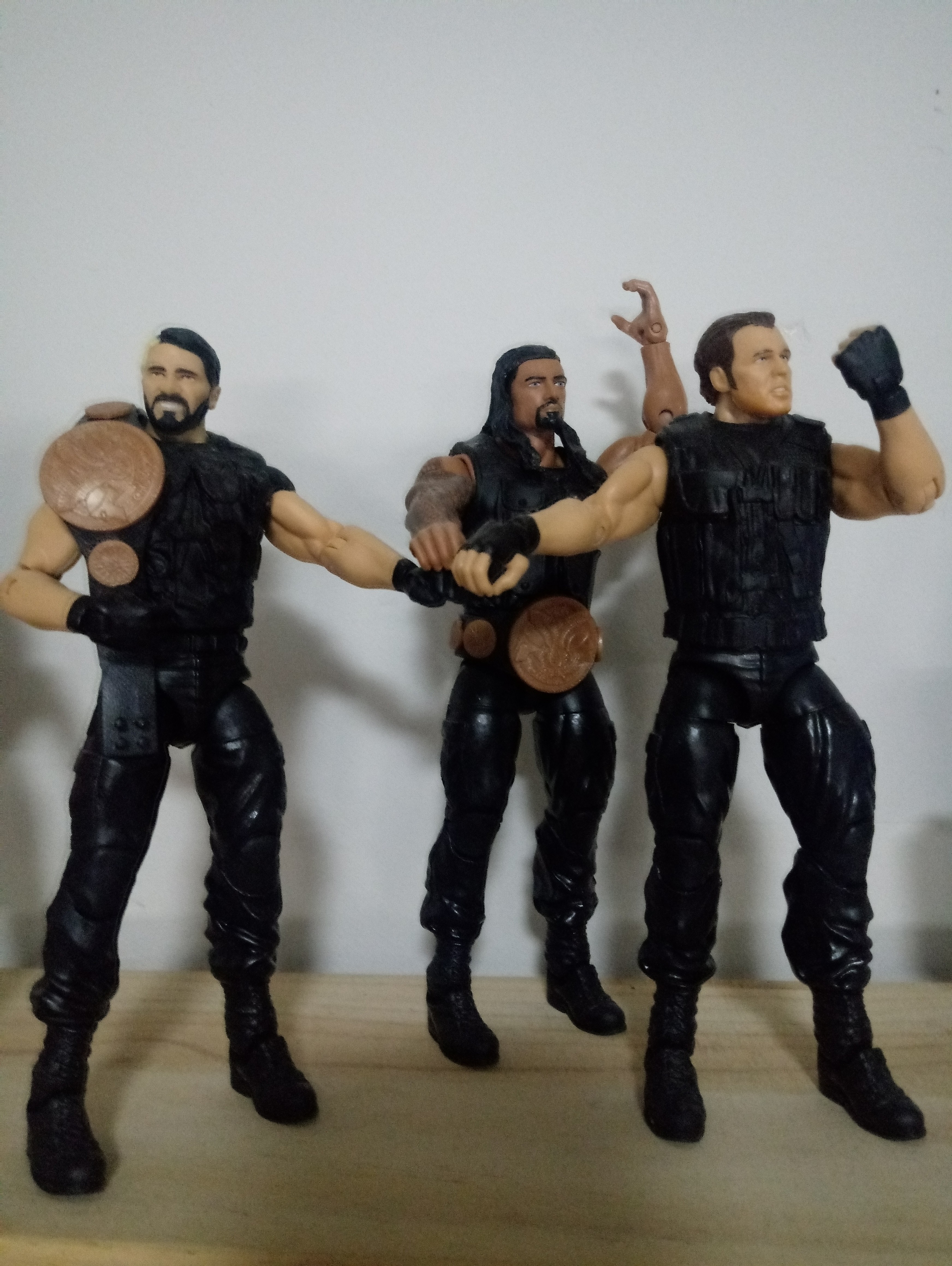 Wwe shield outlet toys elite