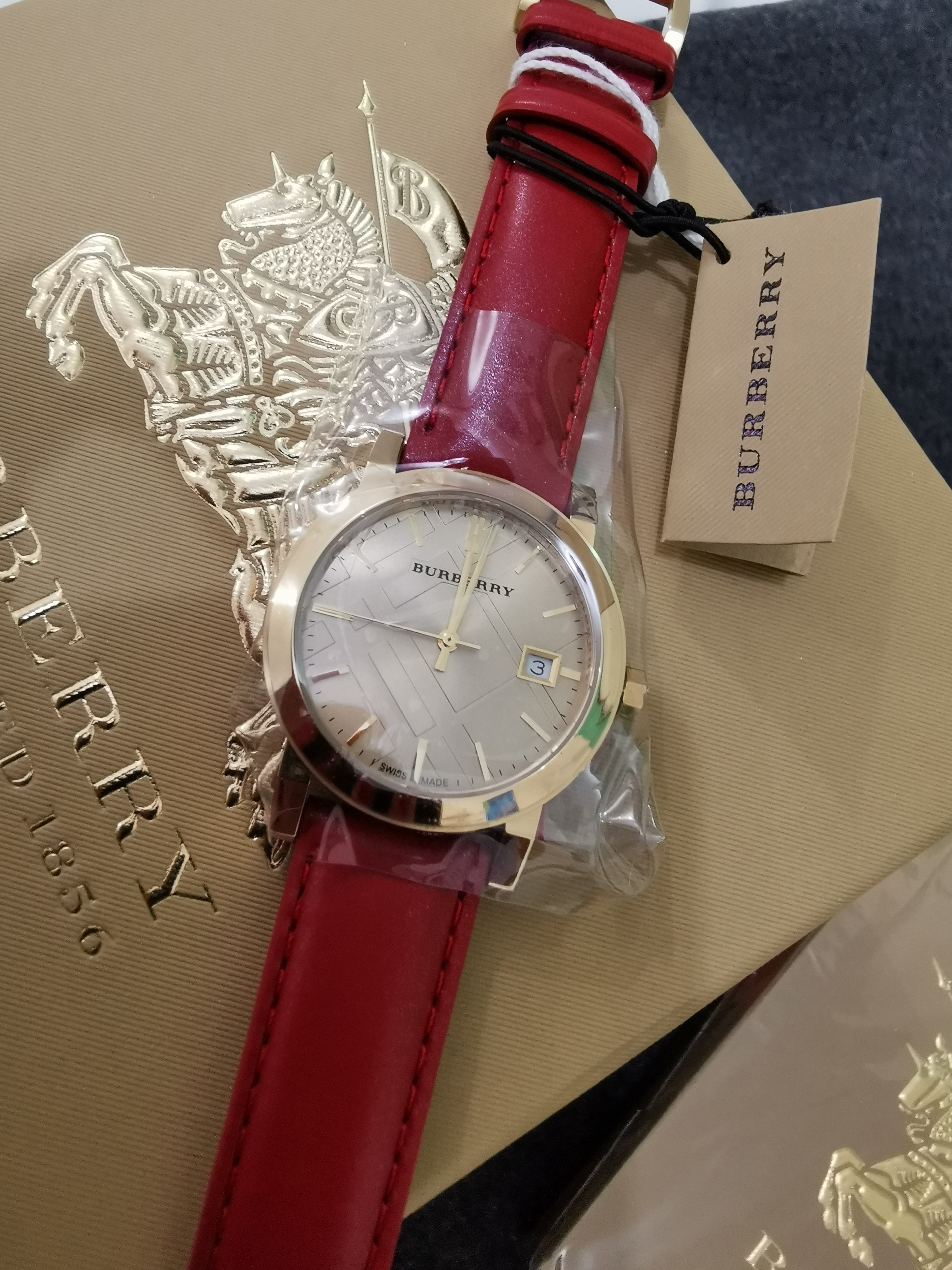 Burberry watch red hotsell