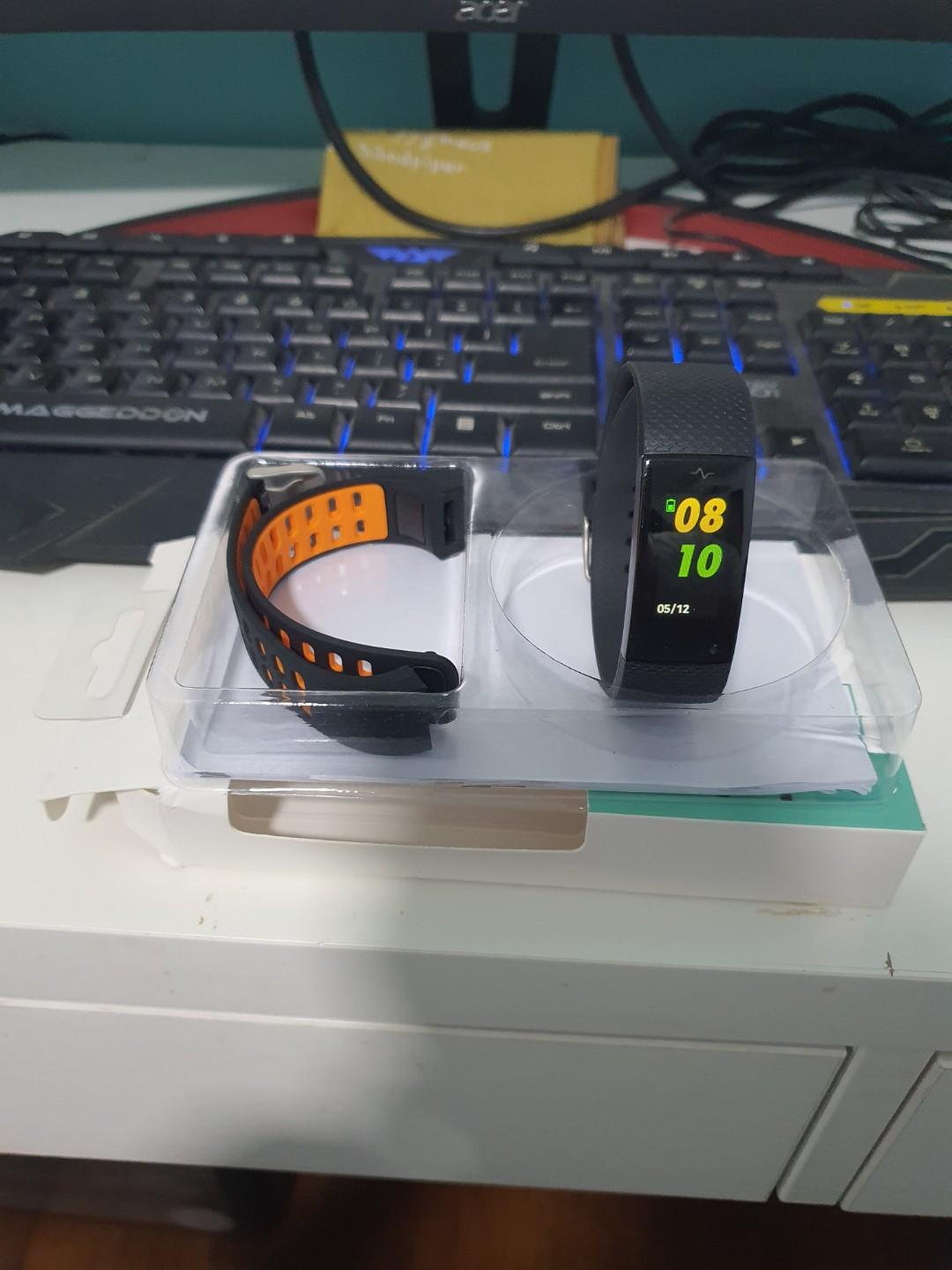 Fitness Tracker i7A Everything Else on Carousell