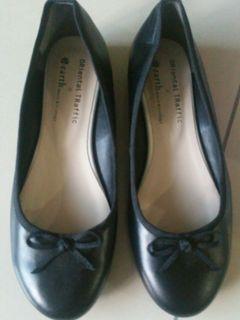 Ballerina Black leather shoes