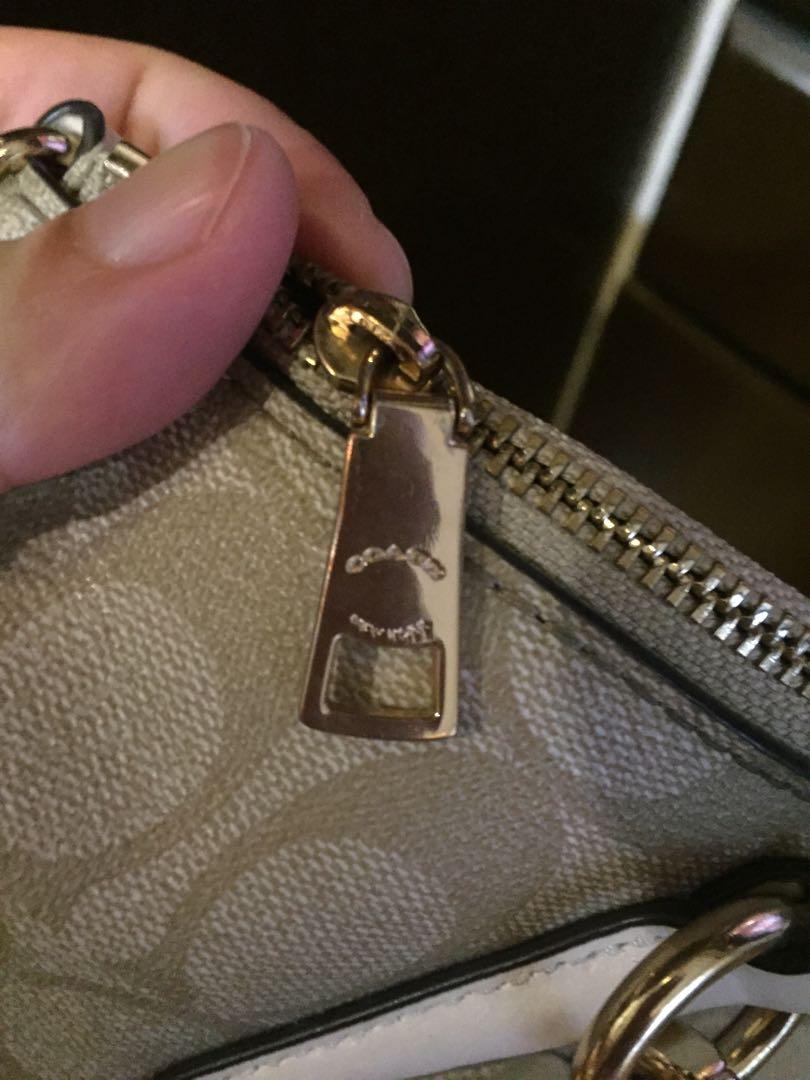 Coach Small KelseyAuthentic, Luxury, Bags & Wallets on Carousell