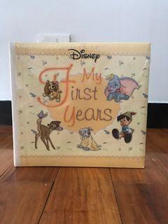 Baby record Book: Disney My First Years