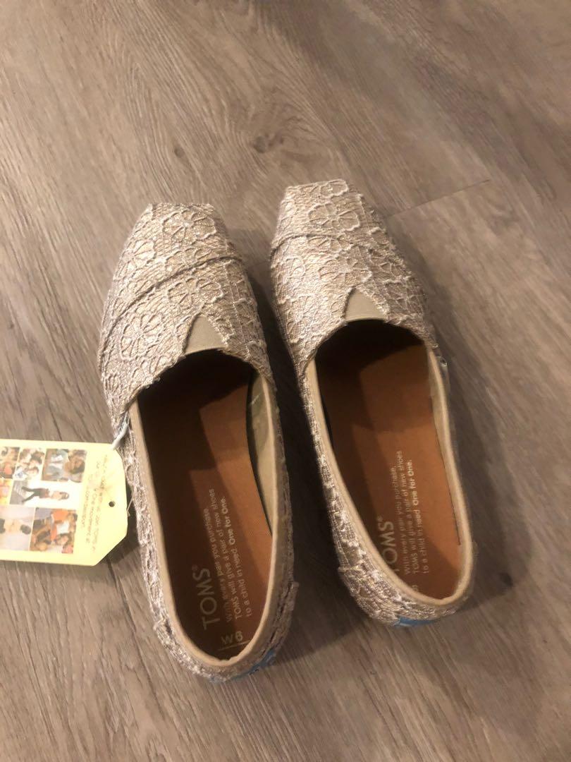 Gold discount toms womens