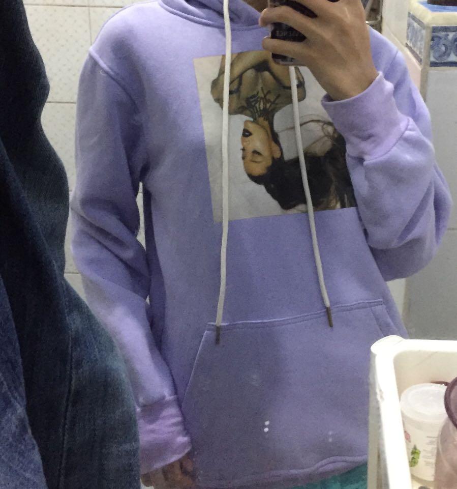 Hoodie H\u0026M Ariana Grande, Fesyen Wanita, Pakaian Wanita, Atasan di Carousell
