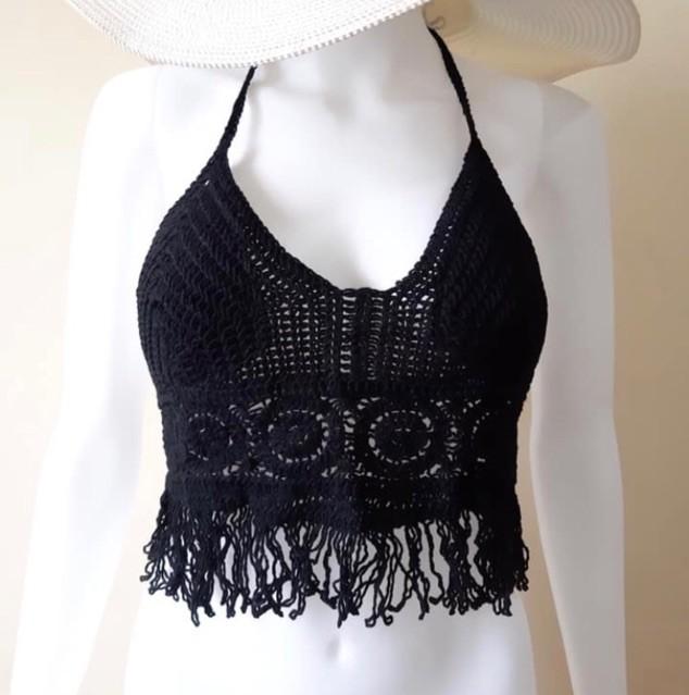 Bralette crochet (Category: Sleeveless) located in Valenzuela. Submitted by hellopinky1 (Listing ID 287312343, Image 1). Description: 🔹Brand new with tag 🔹Crochet brallete tie back.