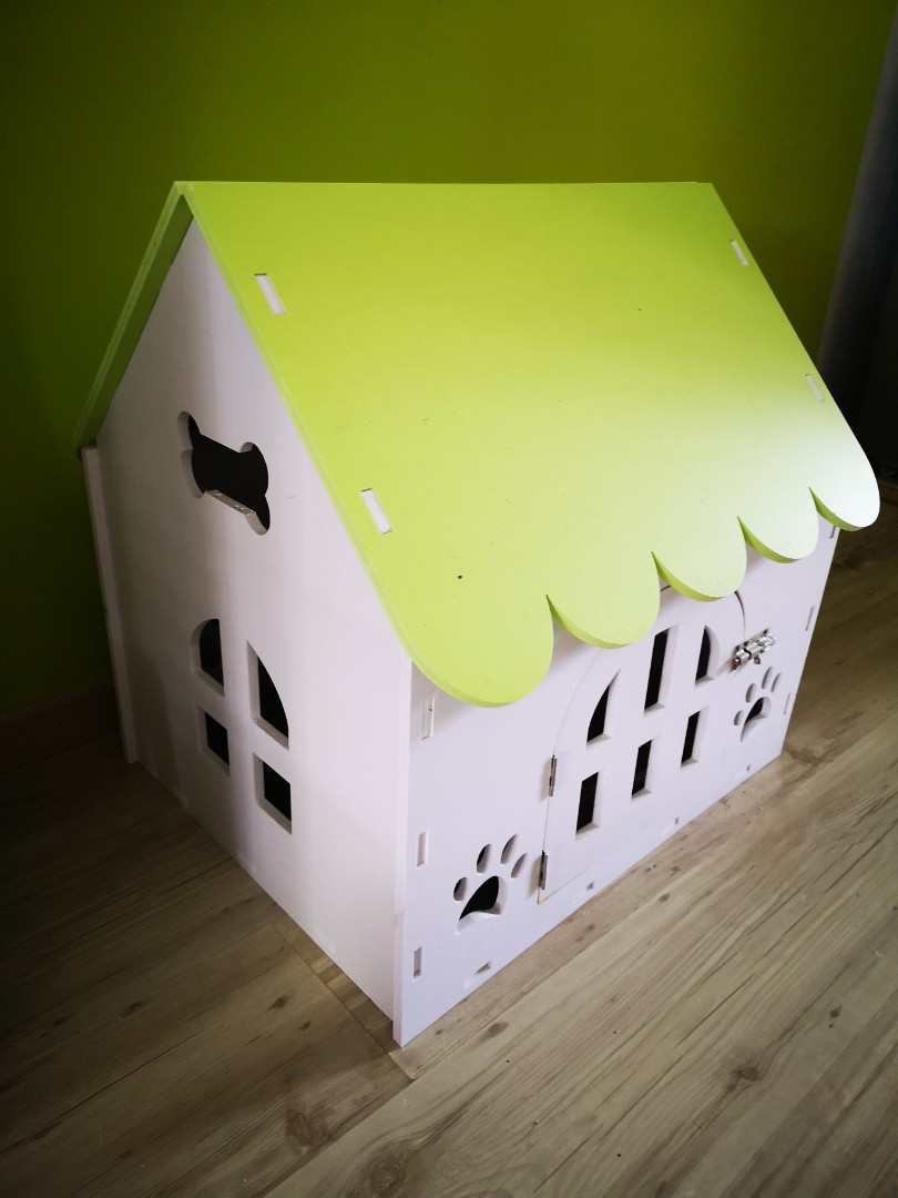 Dog house(60%discount), Pet Supplies, For Dogs, Dog Accessories on