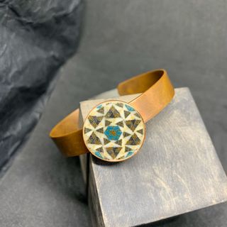 （分類：）位於 。 由 sniffkin 提交（商品編號 1003765825，圖片 1）。簡介： 。