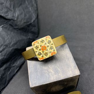 （分類：）位於 。 由 sniffkin 提交（商品編號 1003765988，圖片 1）。簡介： 。