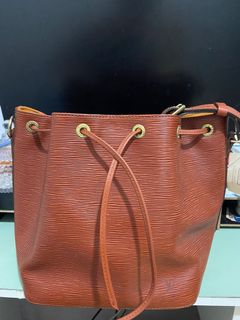 （分類：）位於 。 由 yc950126 提交（商品編號 1003769804，圖片 1）。簡介： 。