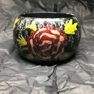 （分類：）位於 。 由 sniffkin 提交（商品編號 1003784581，圖片 1）。簡介： 。