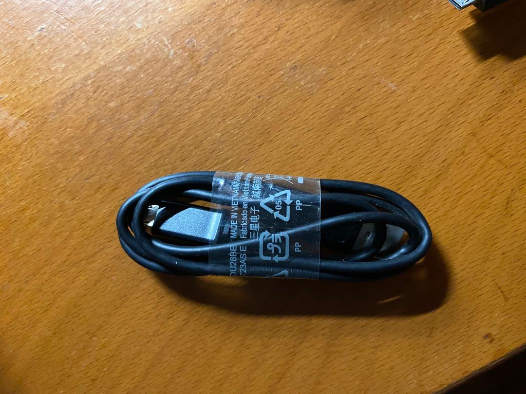 Android cable wire (Category: Cables & Adaptors) located in Singapore. Submitted by sawadikup (Listing ID 1003735020, Image 2). Description: Brand new cable wire!! I have alot more! Used to be an android user for the past 20years! Recently changed to Apple... so selling it as i have no use. You can screenshot the cables you want too. Please quote me your price. Be reasonable. Will mailed over! .