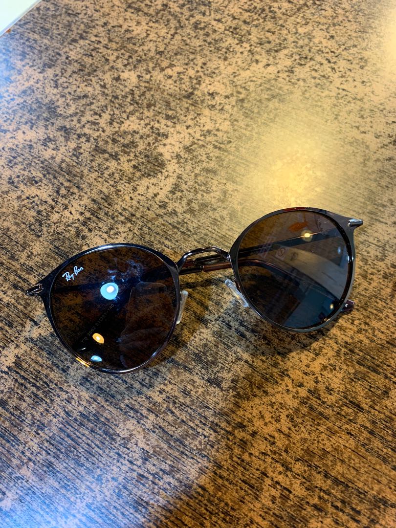 Authentic Rayban Ferrari sunglasses Women s Fashion Watches
