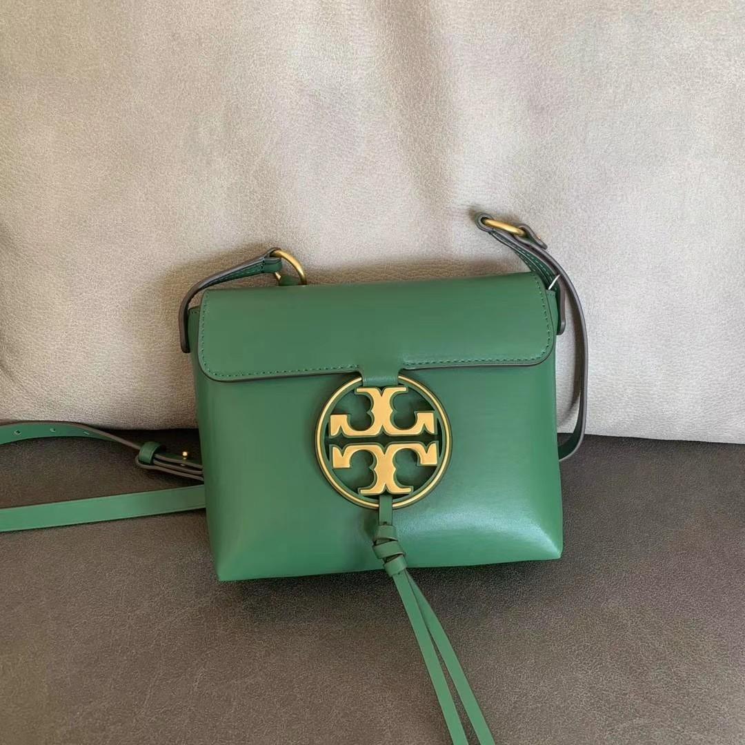 Tory burch miller metallic clutch top