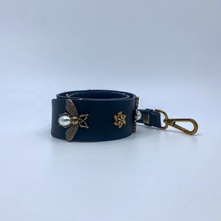 （分類：）位於 。 由 strapandlatch 提交（商品編號 1003670378，圖片 1）。簡介： 。