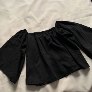 (Category: ) located in . Submitted by clothesbyrenn (Listing ID 1003692602, Image 1). Description: .