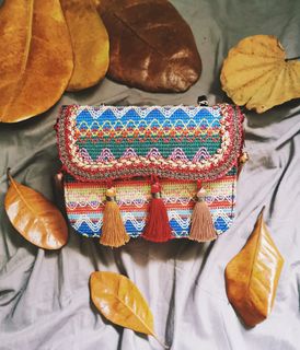 (Category: ) located in . Submitted by closetbygrace (Listing ID 1003691728, Image 1). Description: .