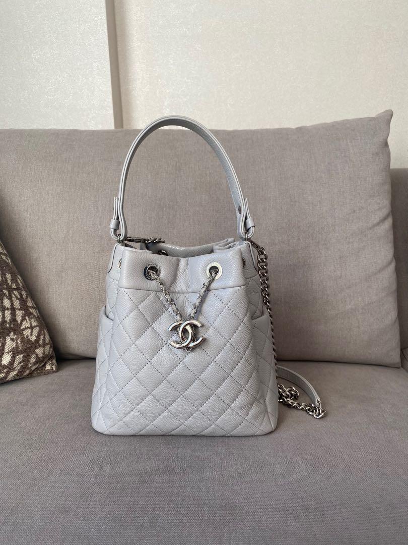 Chanel 19k online bucket bag