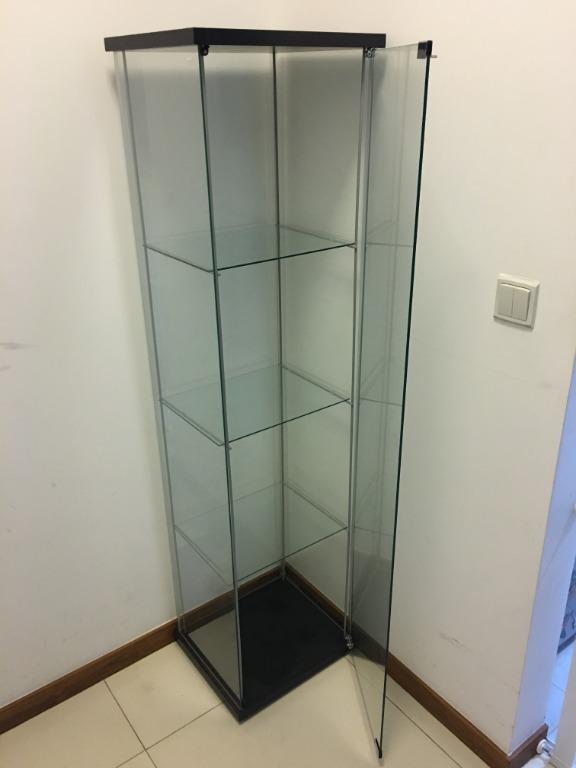 Black detolf top