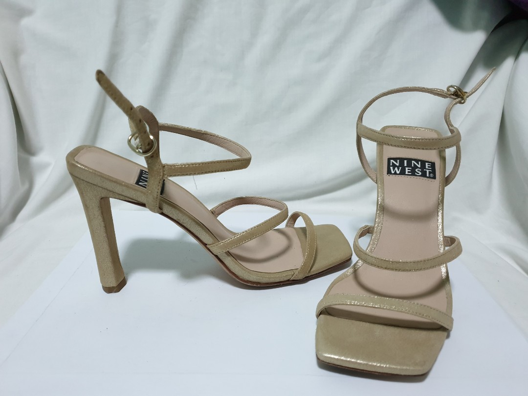 Nine west gabelle top