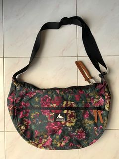 （分類：）位於 。 由 flysora 提交（商品編號 1003706156，圖片 1）。簡介： 。