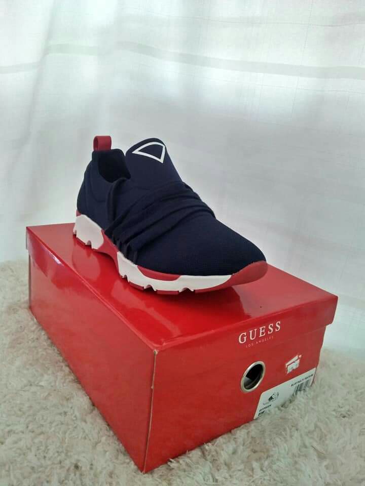 guess shoe box