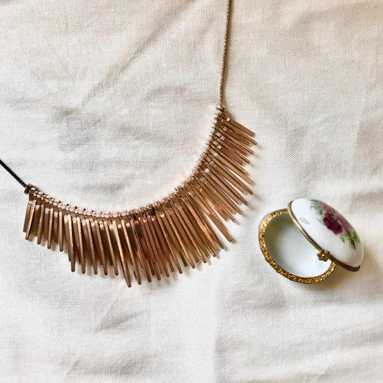 Lovisa minimal necklace, Women's Fashion, Jewelry & Organisers, Necklaces  on Carousell