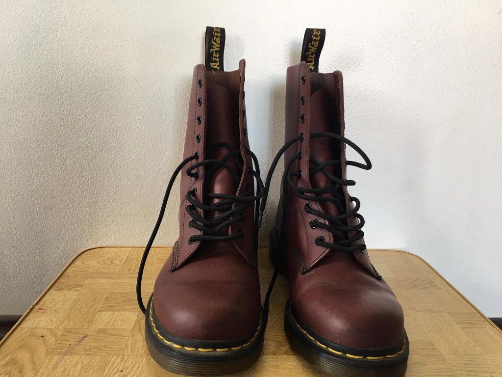 maroon dr martens 1460
