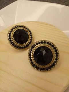 [new] 全新復古款型格黑金耳針耳環 Vintage style earrings (golden + black)64207892570755110