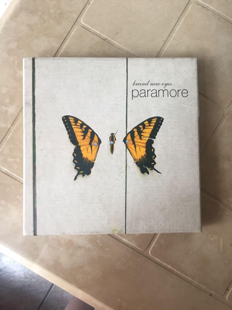 Paramore Brand New Eyes Album Deluxe Edition (Repriced) , Hobbies & Toys,  Music & Media, CDs & DVDs on Carousell