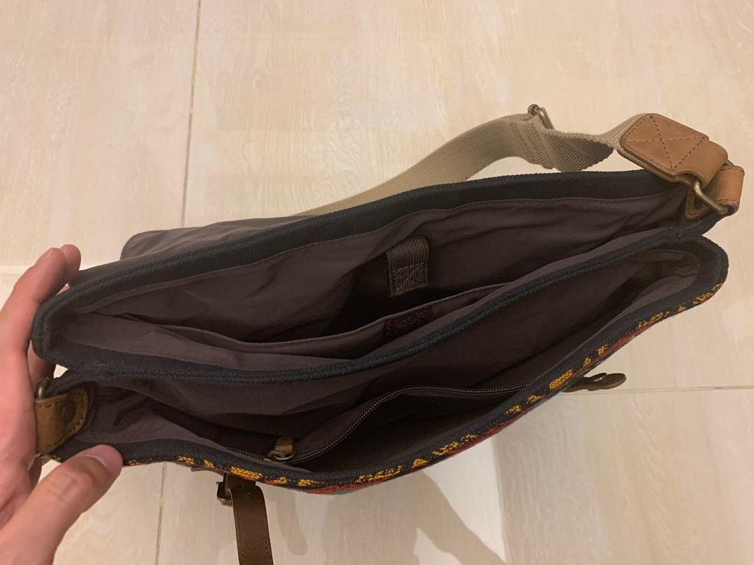 Pendleton 袋 （分類：腰袋、手提袋、小袋）位於 Hong Kong。 由 ballho 提交（商品編號 1003759136，圖片 4）。簡介： 斜咩袋款 多年長放櫃 90%新。