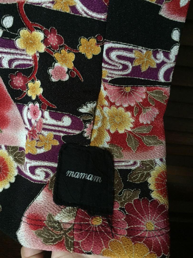 SALE Qipao Style Top (Category: Blouses) located in Angeles City. Submitted by usernamelolol (Listing ID 1003718850, Image 3). Description: Has cute hardware details on the sleeves & black velvet-ish sleeves. chat me for more info (length & when worn pics hehe). .