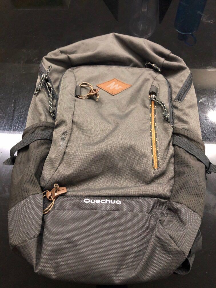 quechua laptop backpack