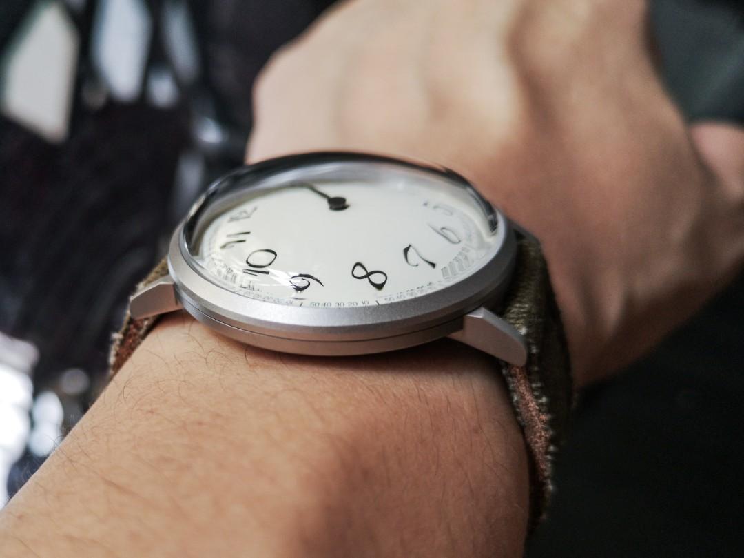 Red star online single hand watch