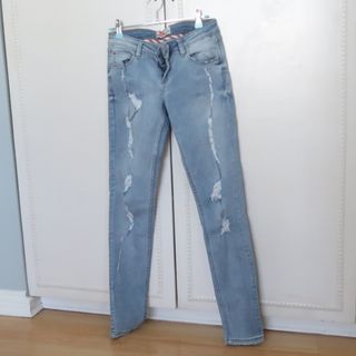 (Category: ) located in . Submitted by estille (Listing ID 1003634807, Image 1). Description: .